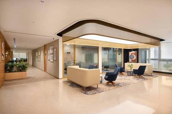 Commercial interior contractor in Saket District Centre