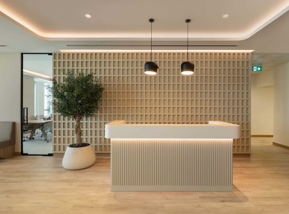 Commercial Interior Design Company: The Corporate Executive's Guide to Turnkey Fit-Outs, MEP & Cost Control Commercial interior design company